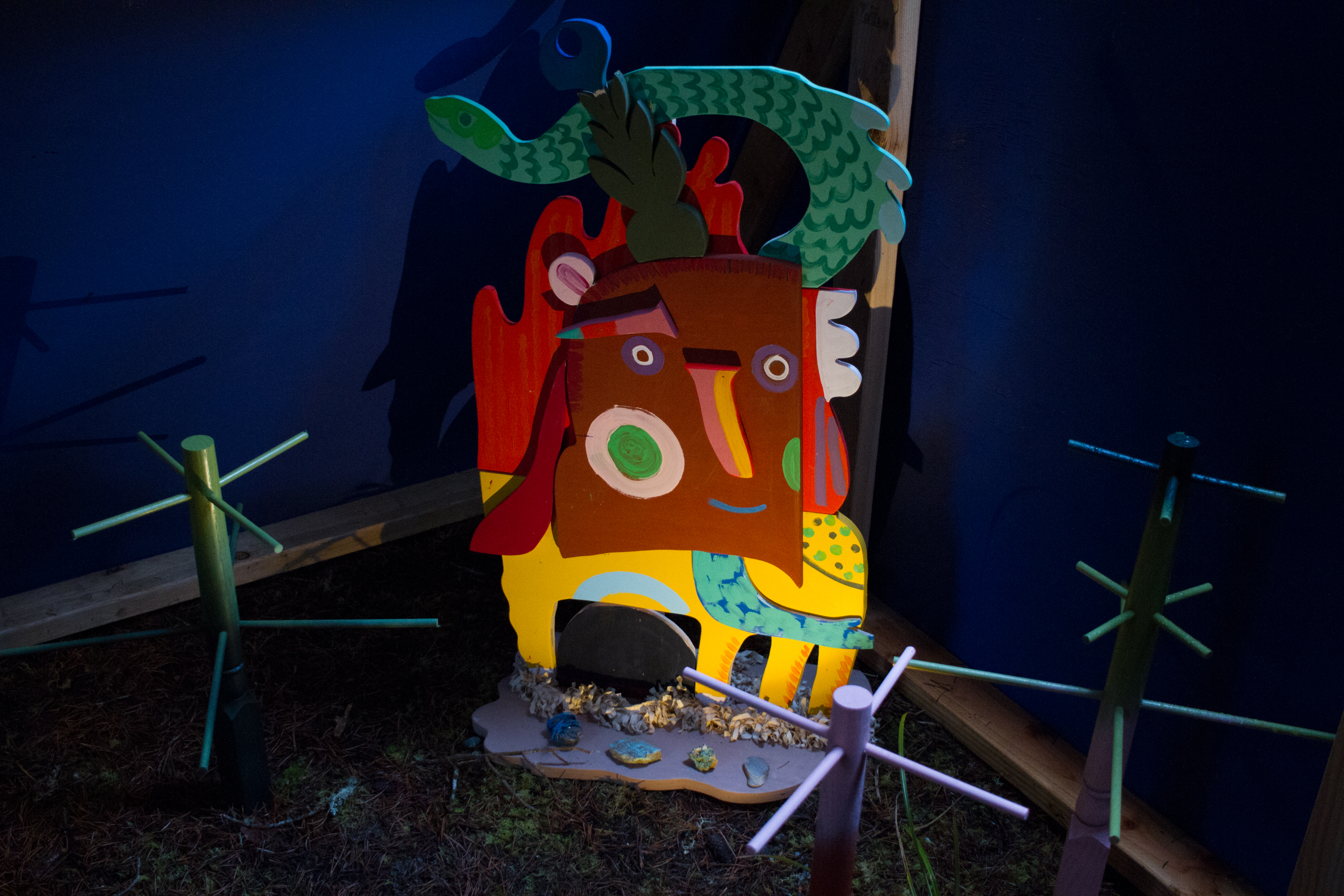  “Earth Baby” sculpture (fir, pine, plywood, stones, flashe, house paint, spray paint) 