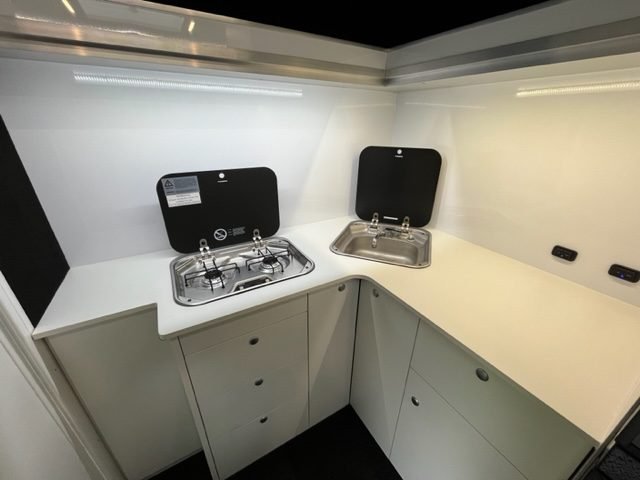 MStar 48R cook top and basin.jpg