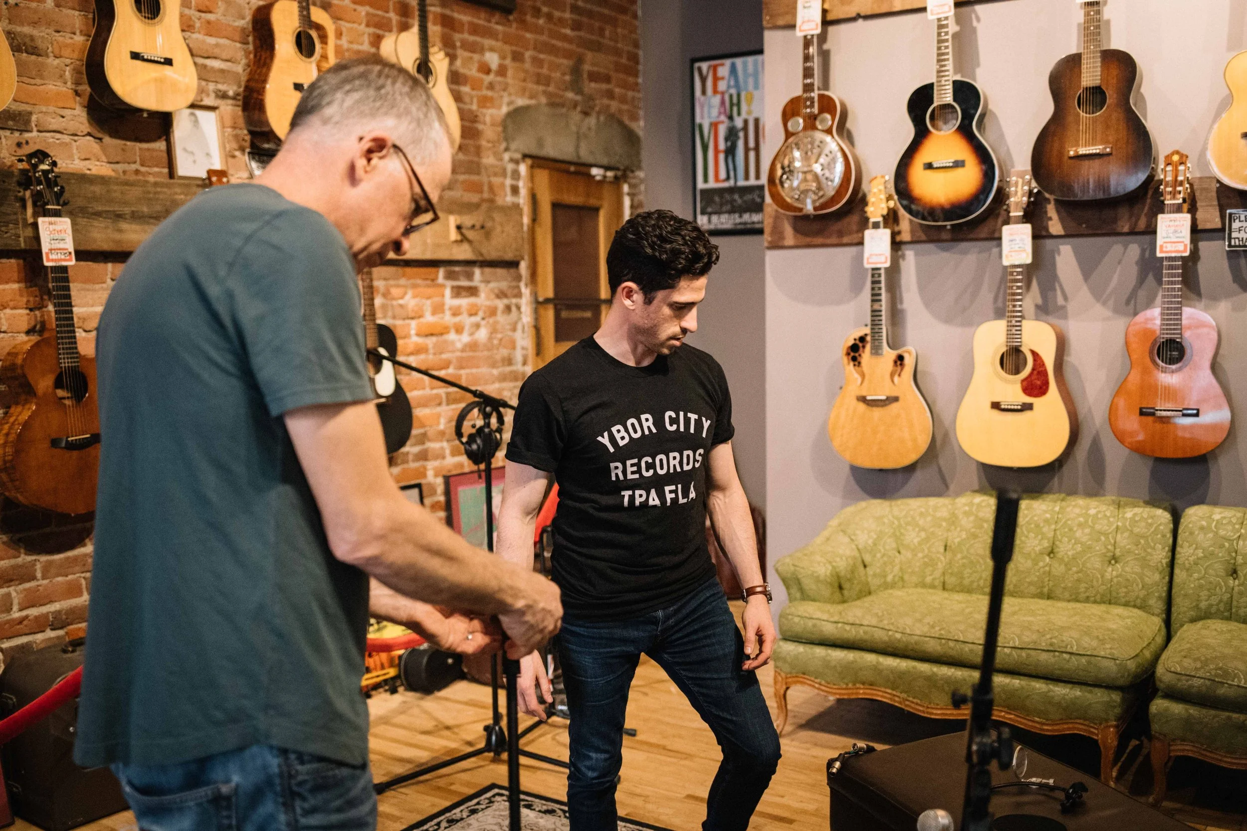Song Divers Podcast-Emerald City Guitars-Seattle WA -0497.jpg