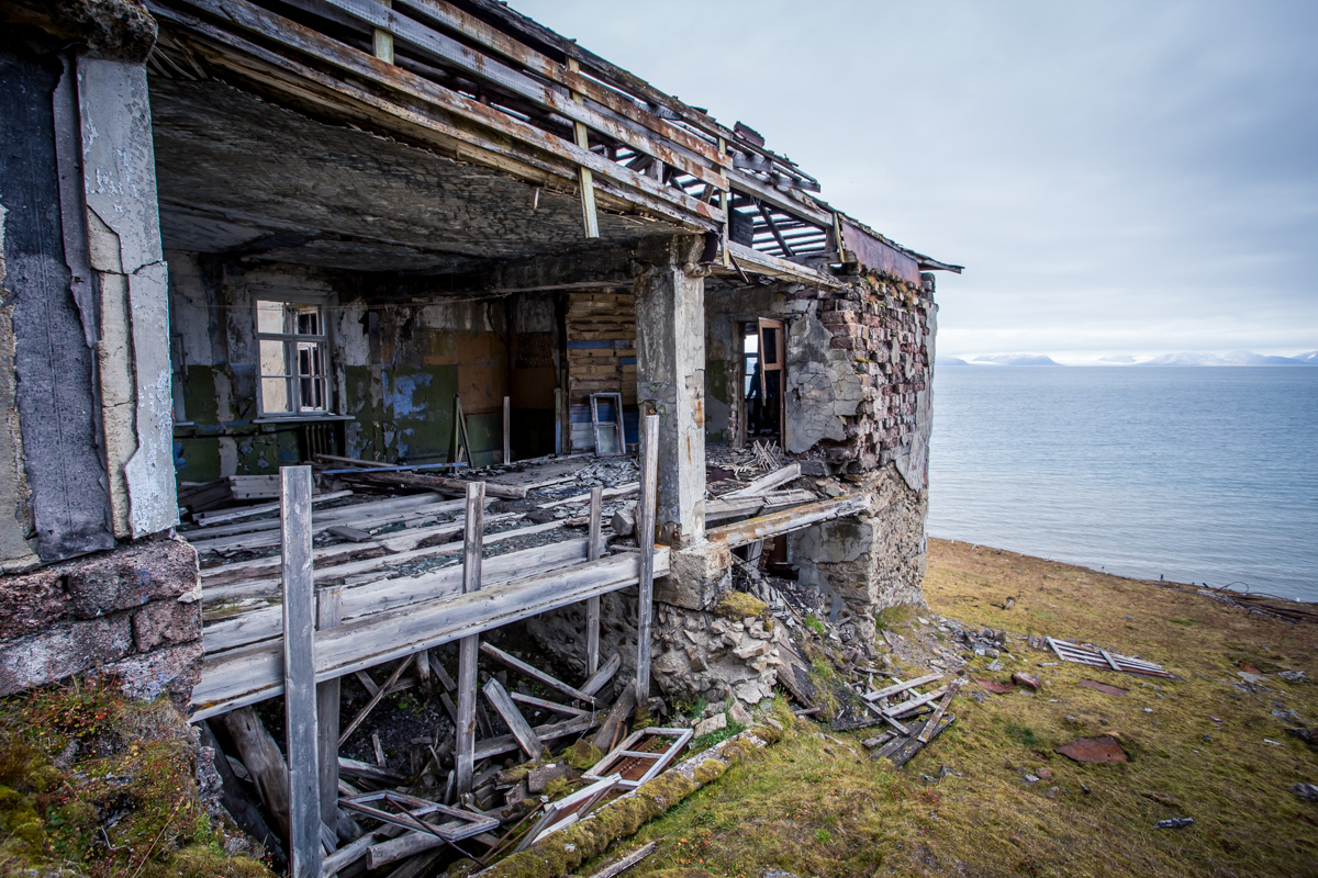 The forlorn buildings of Grumant.
