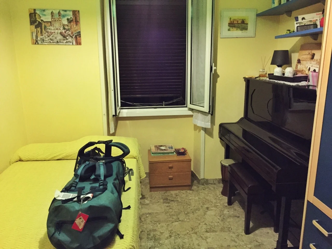 My room at Andrea’s place… with a piano! However the piano badly needed a tuning and I was only around during hours when it would have woken the neighbourhood, so I didn’t play it. Maybe next time!