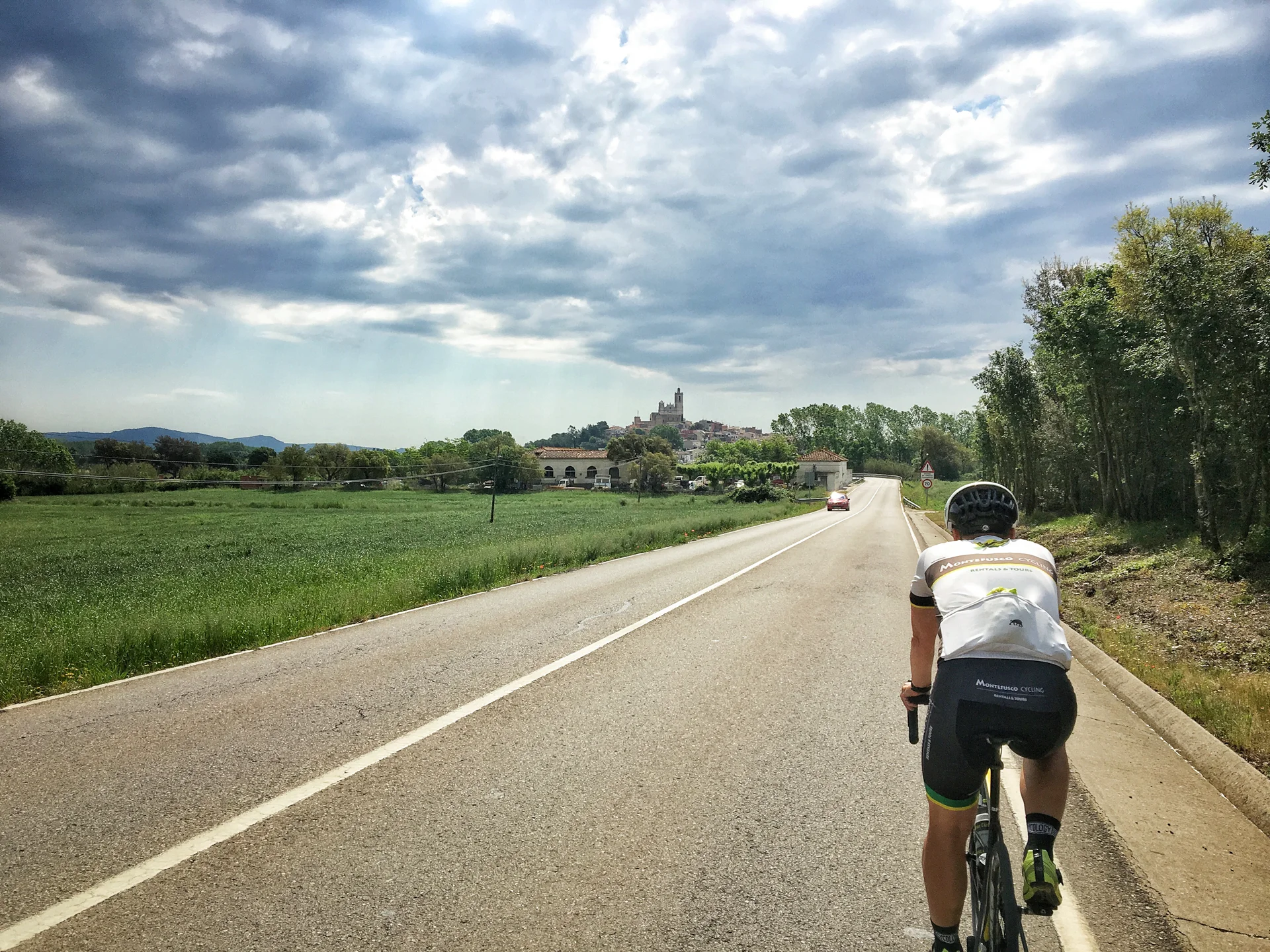 Riding towards the first village we passed through, Llagostera.