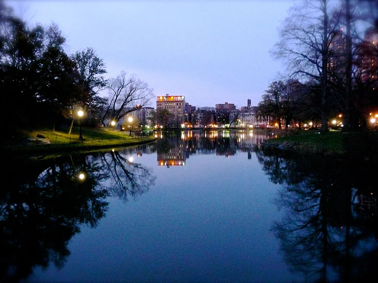 ©2013-03-JMIELES-CentralParkLake-P1040673.jpg