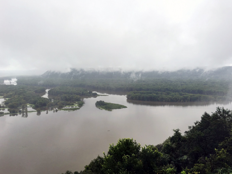 Pikes Peak State Park overlooking the Mississippi