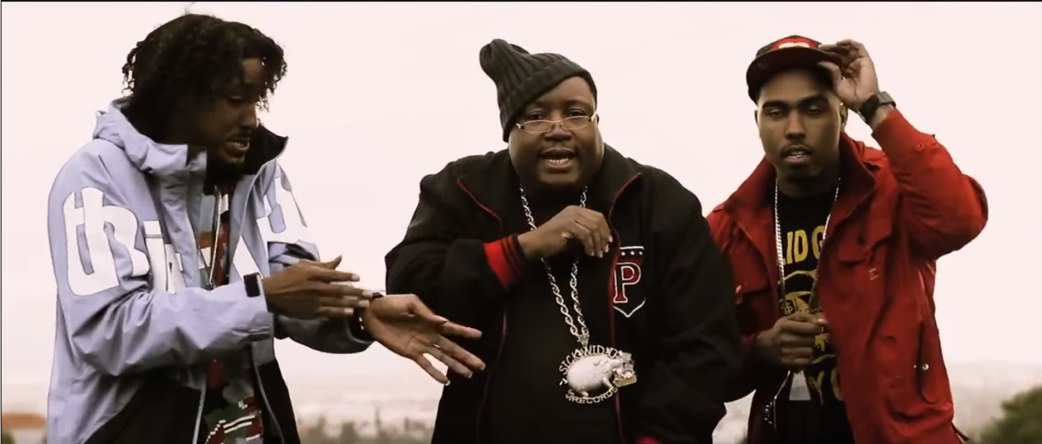 2017-12-21 00_47_44-E-40 - Lightweight Jammin' (feat. Clyde Carson & Husalah) Music Video - YouTube.png