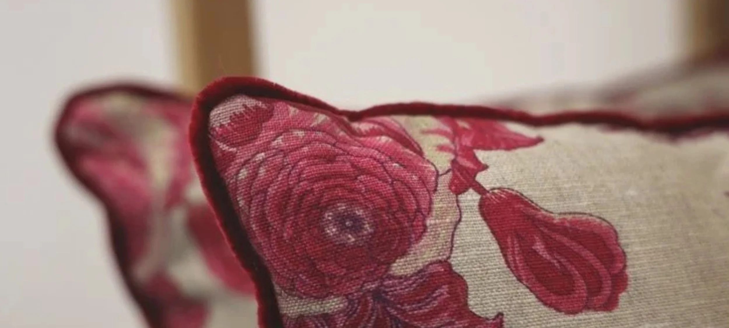 Sewing a Piped Scatter Cushion