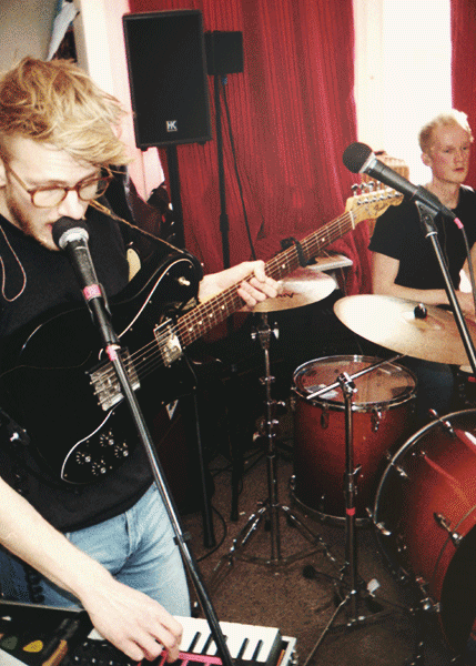 WHTL009.gif