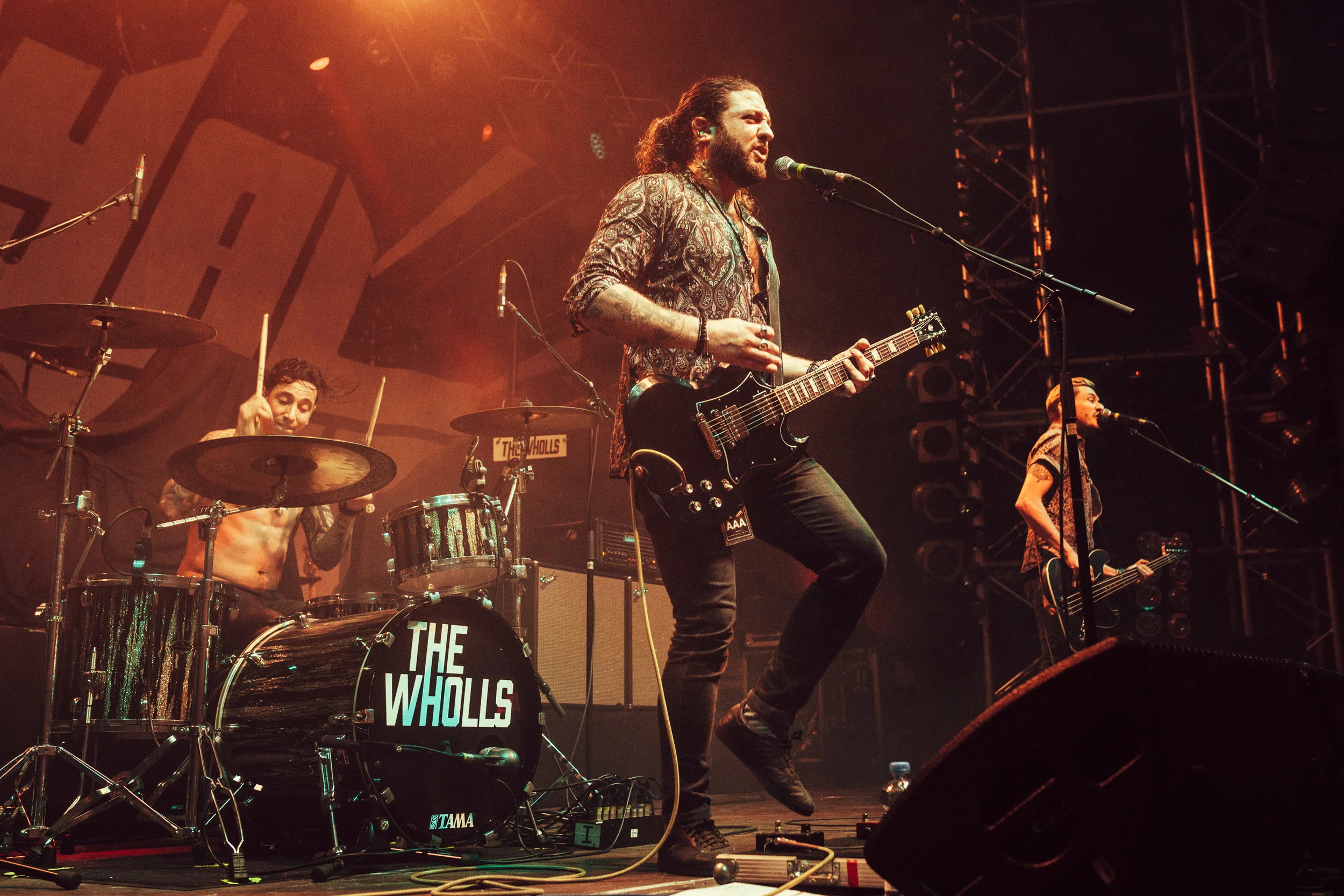 05-TheWholls.jpg