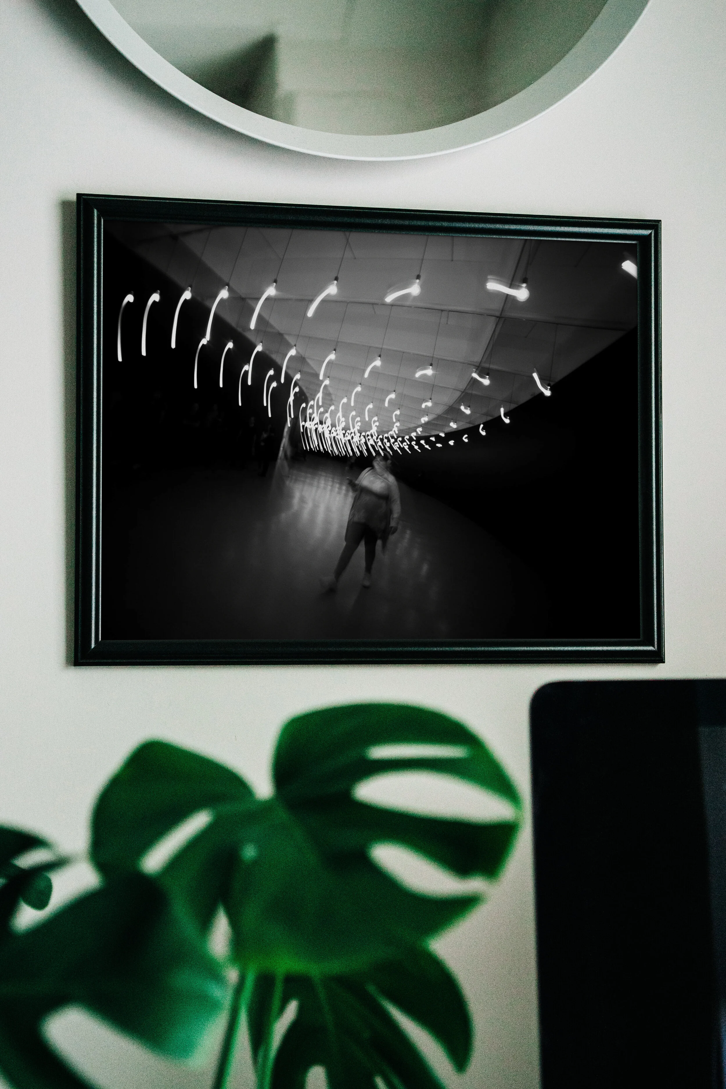 Black picture frame on wall.jpg