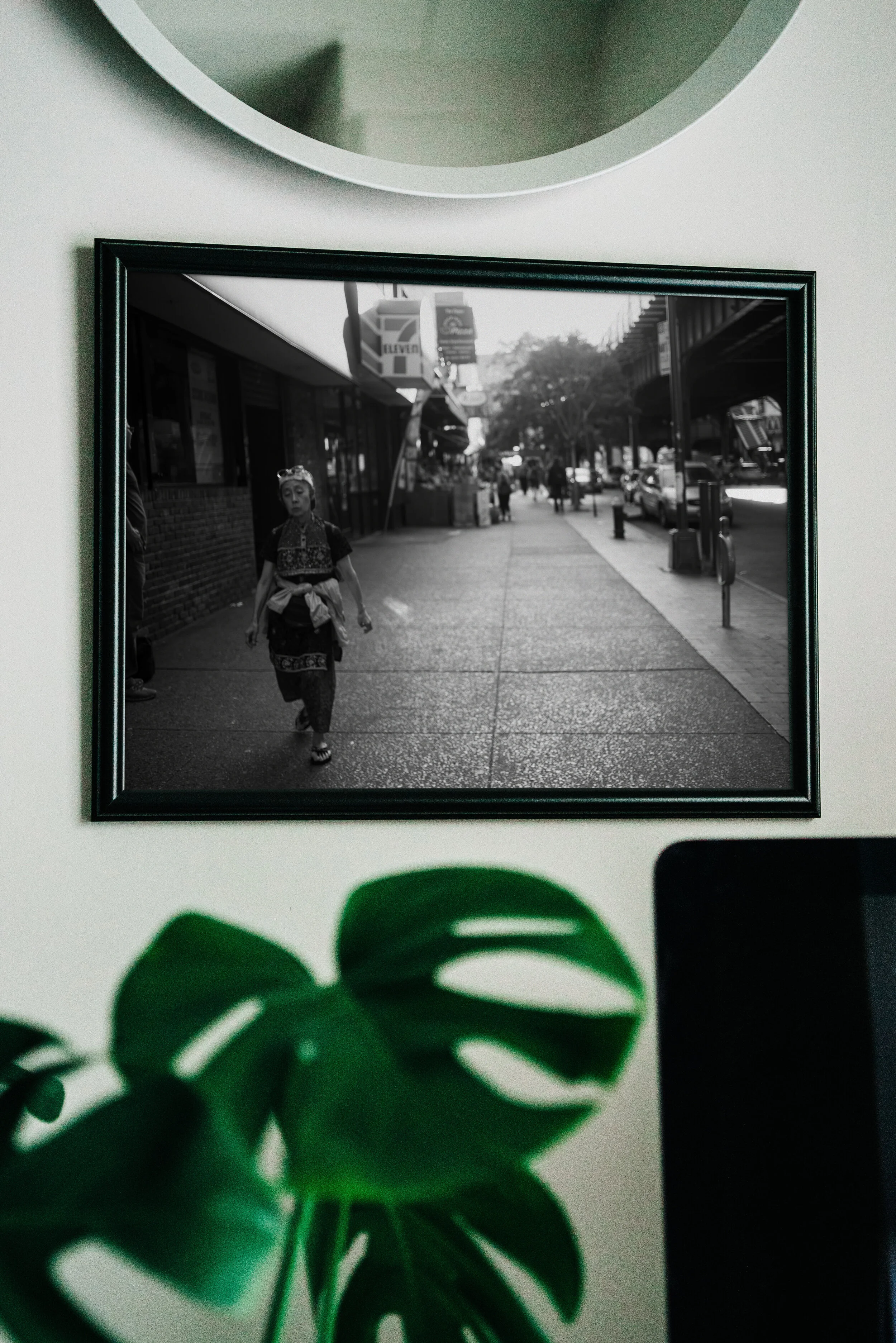 Black picture frame on wall (2).jpg