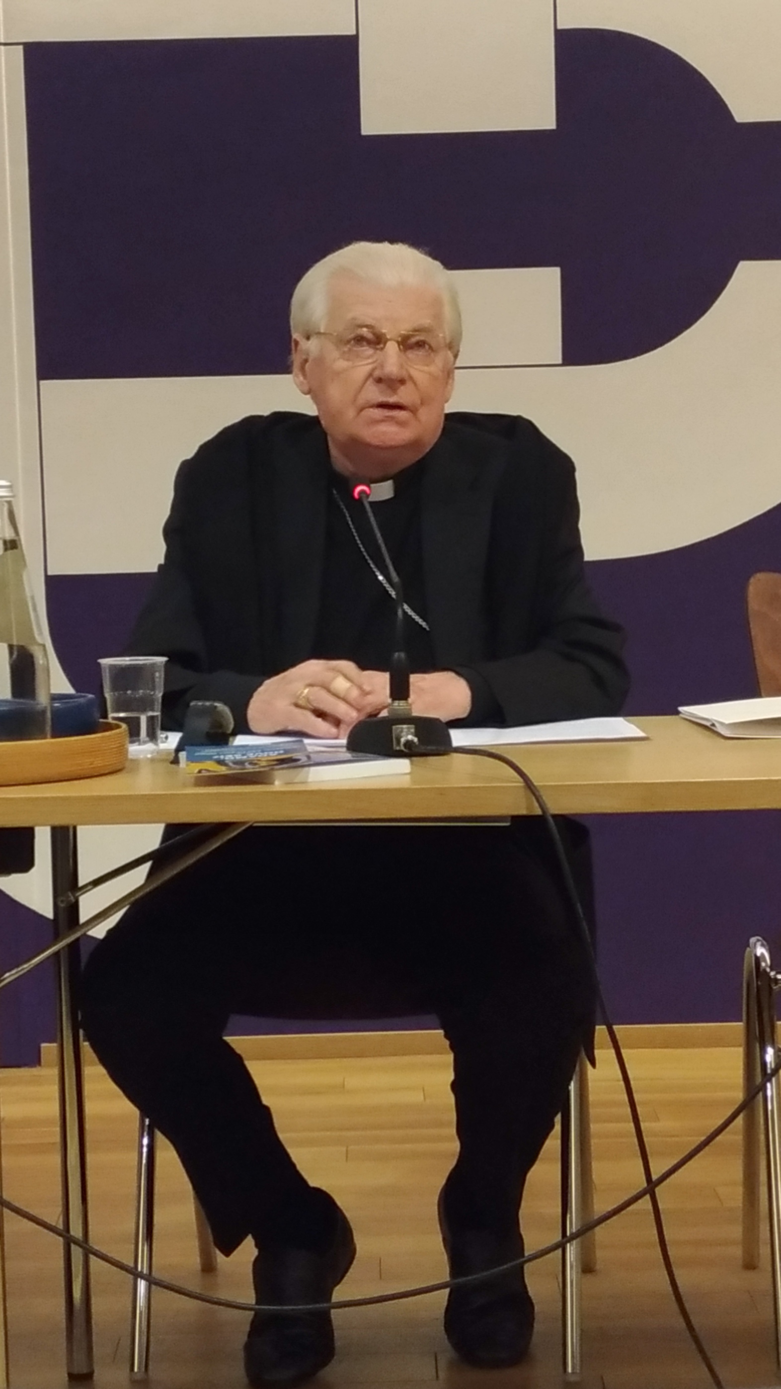Incontro cardinal Scola a Oggiono