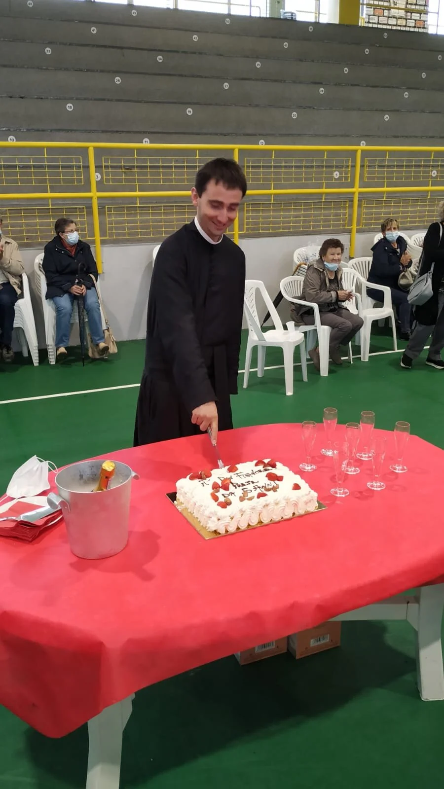 Foto della festa per Don Francesco