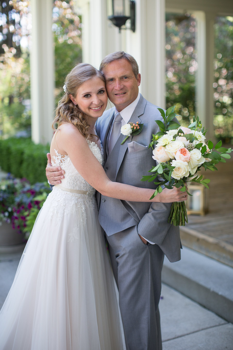 Michigan-Wedding-Photographer-Light-Garden-Photography-20.jpg