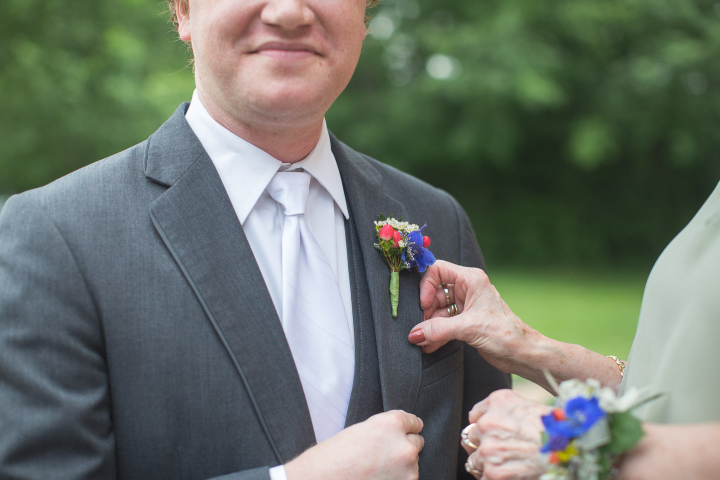 Michigan-Wedding-Photographer-Light-Garden-Photography-25.jpg