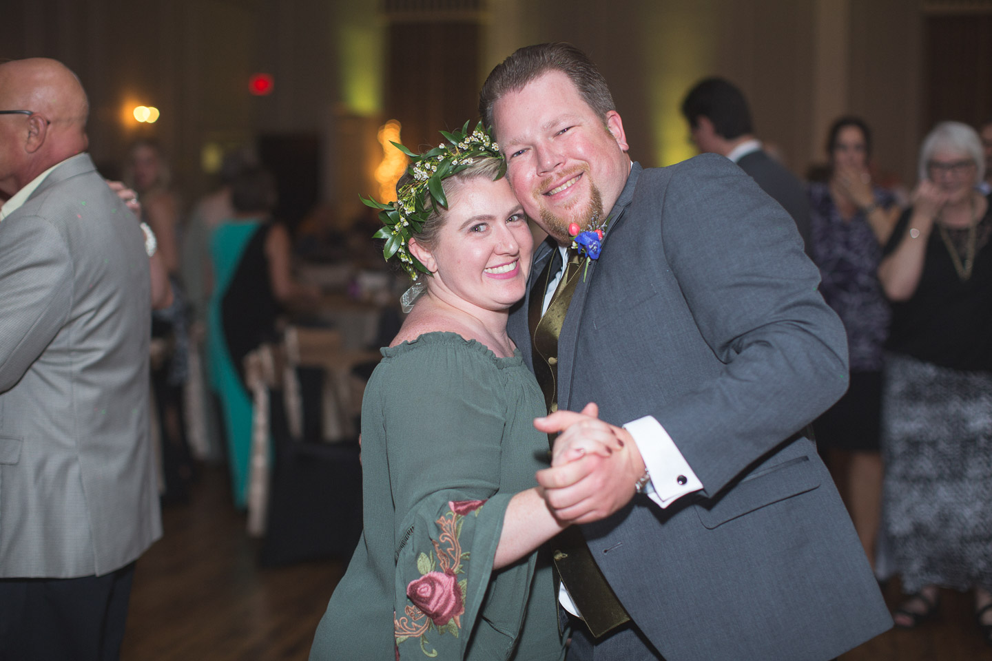 Michigan-Wedding-Photographer-Light-Garden-Photography-77.jpg