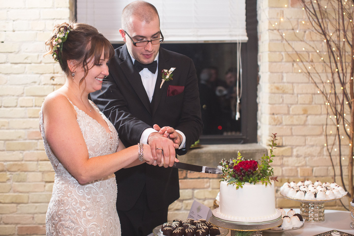 Michigan-Wedding-Photographer-Light-Garden-Photography-129.jpg