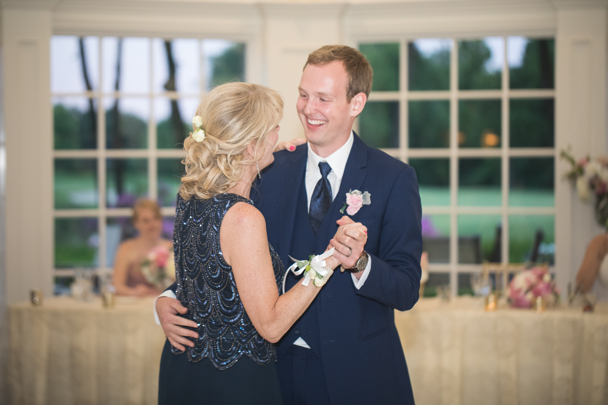 172-best-detroit-michigan-outdoor-wedding-photographer.jpg