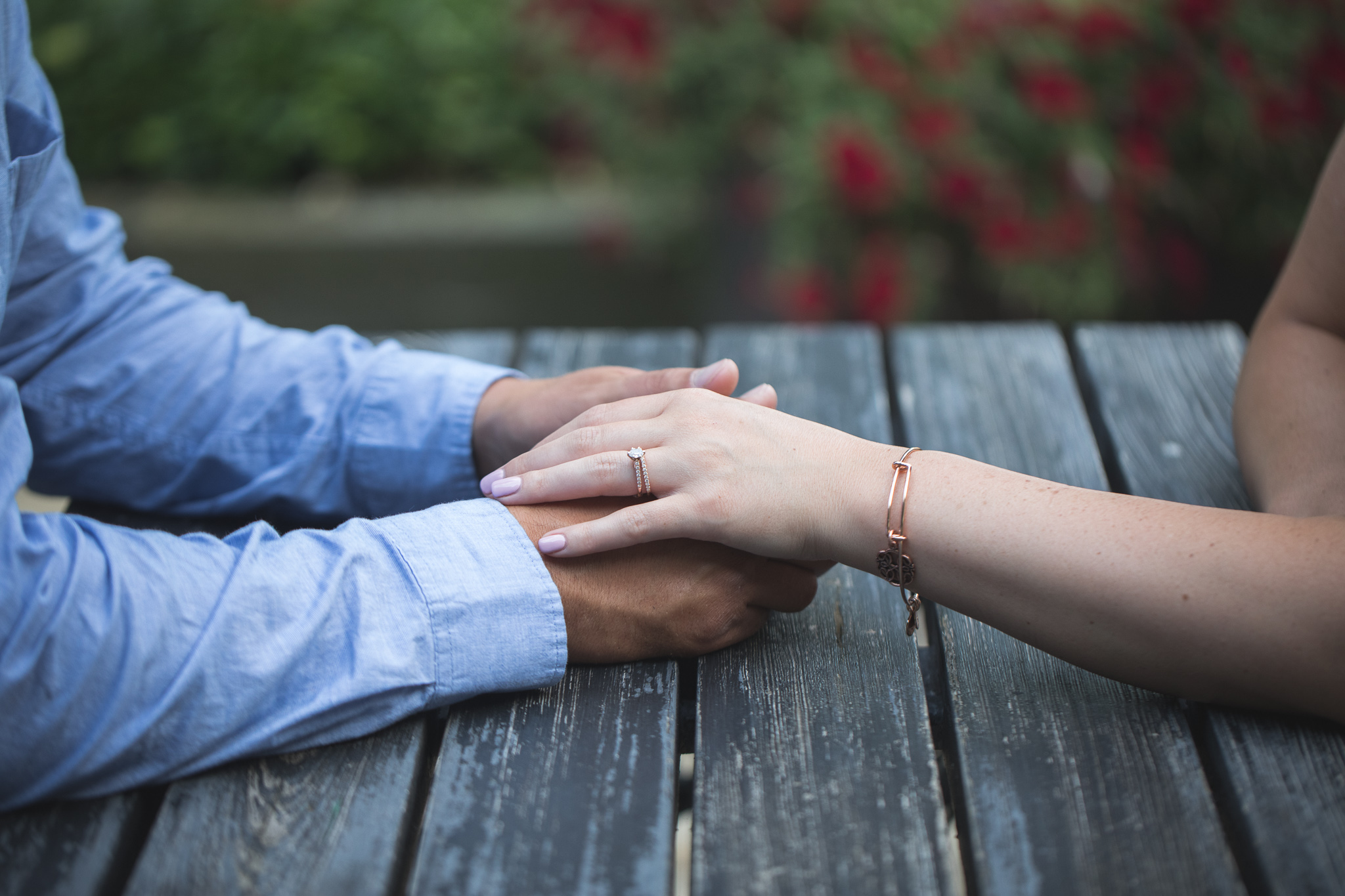 011-wedding-photographer-detroit-michigan-outdoor-natural-engagement-photography.jpg