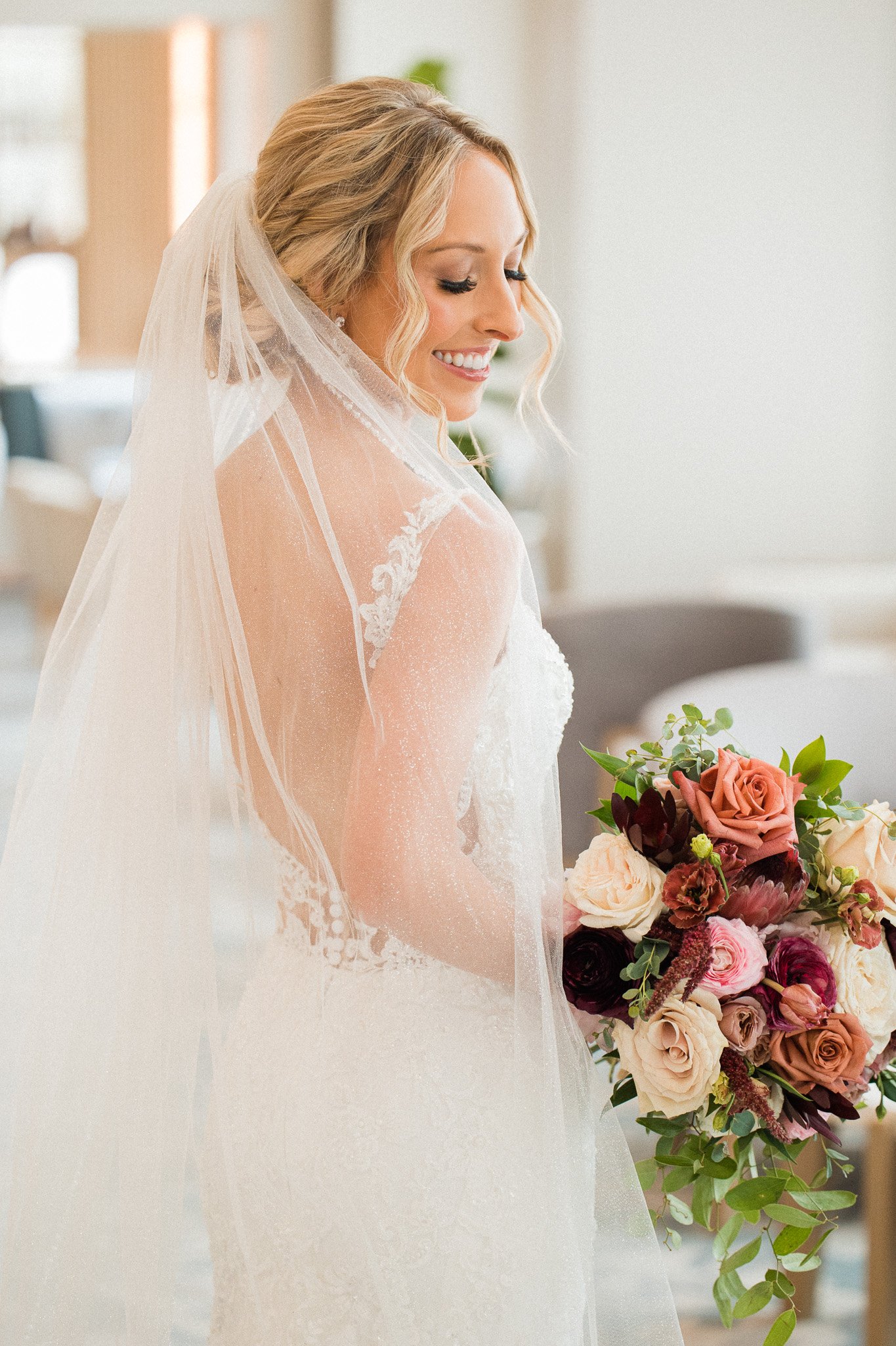 096_Michigan_Wedding_Photographer__Detroit_Westin_Book_Cadillac_Downtown.jpg