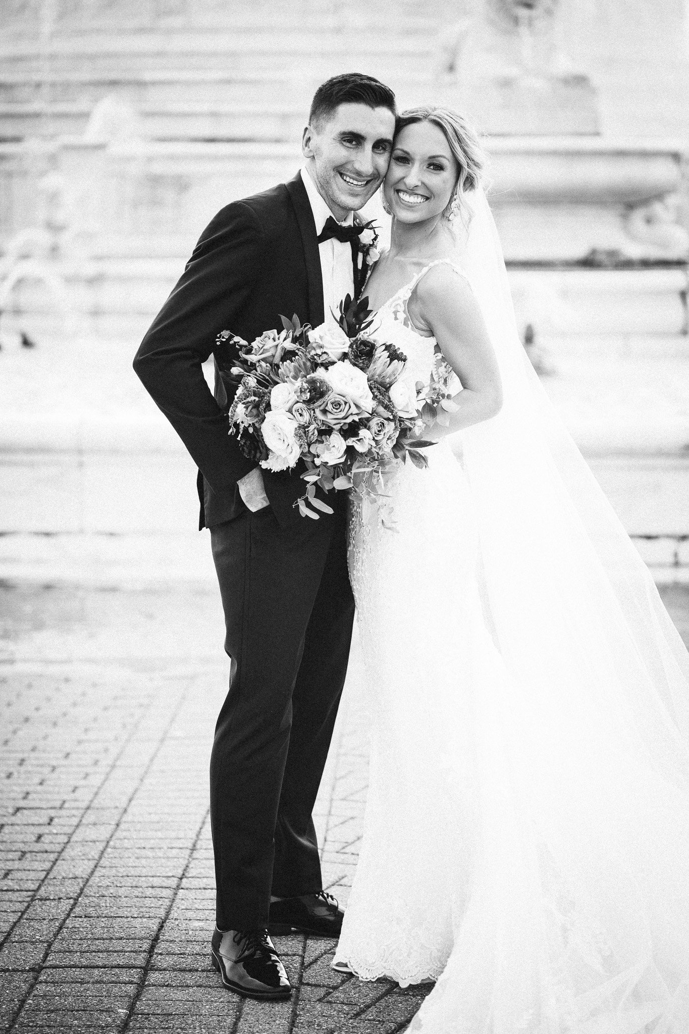 160_Michigan_Wedding_Photographer__Detroit_Westin_Book_Cadillac_Downtown.jpg