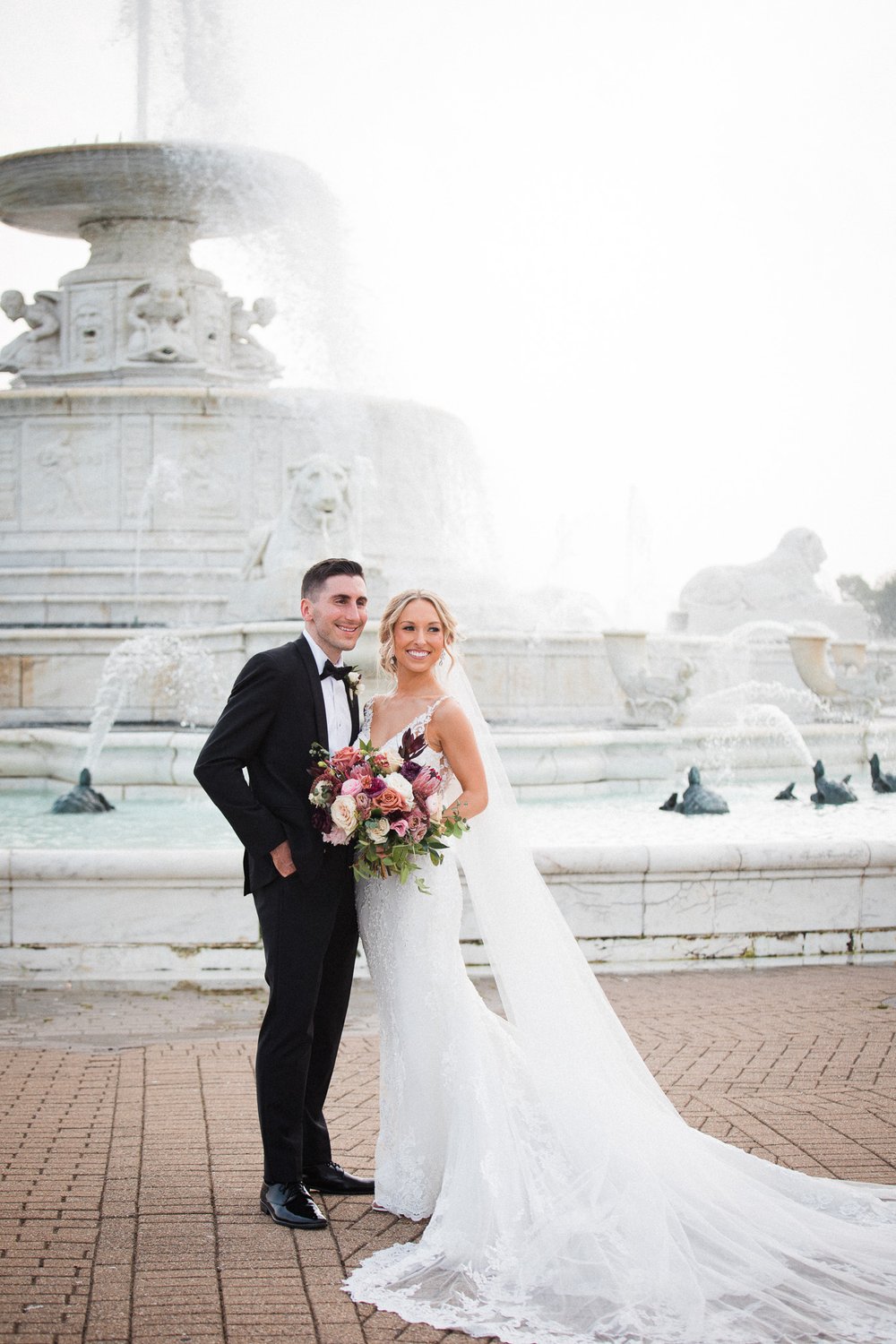 174_Michigan_Wedding_Photographer__Detroit_Westin_Book_Cadillac_Downtown.jpg