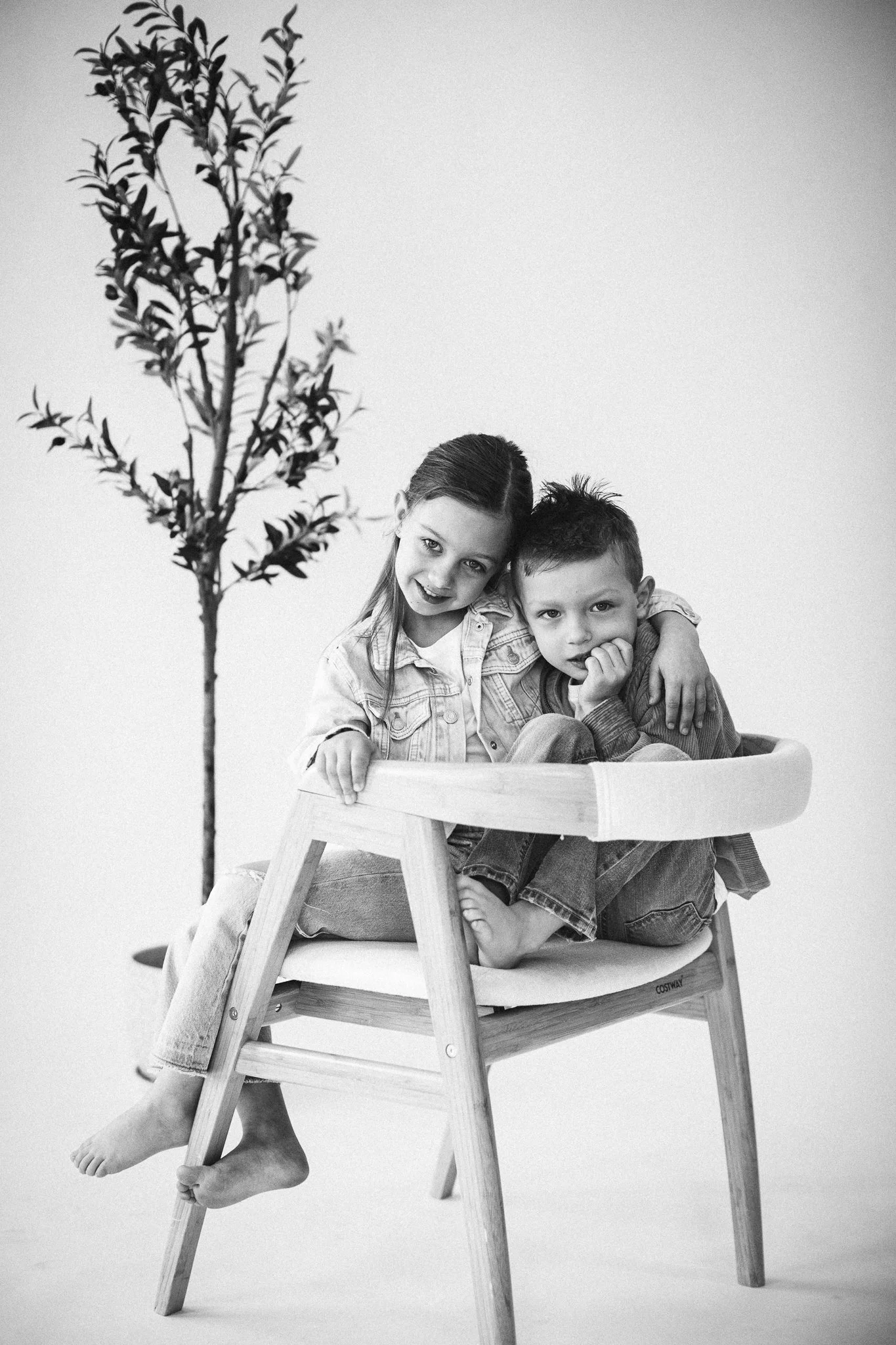 007_Michigan_Family_Photographer_Studio_Neue_Mini_Sessions.jpg