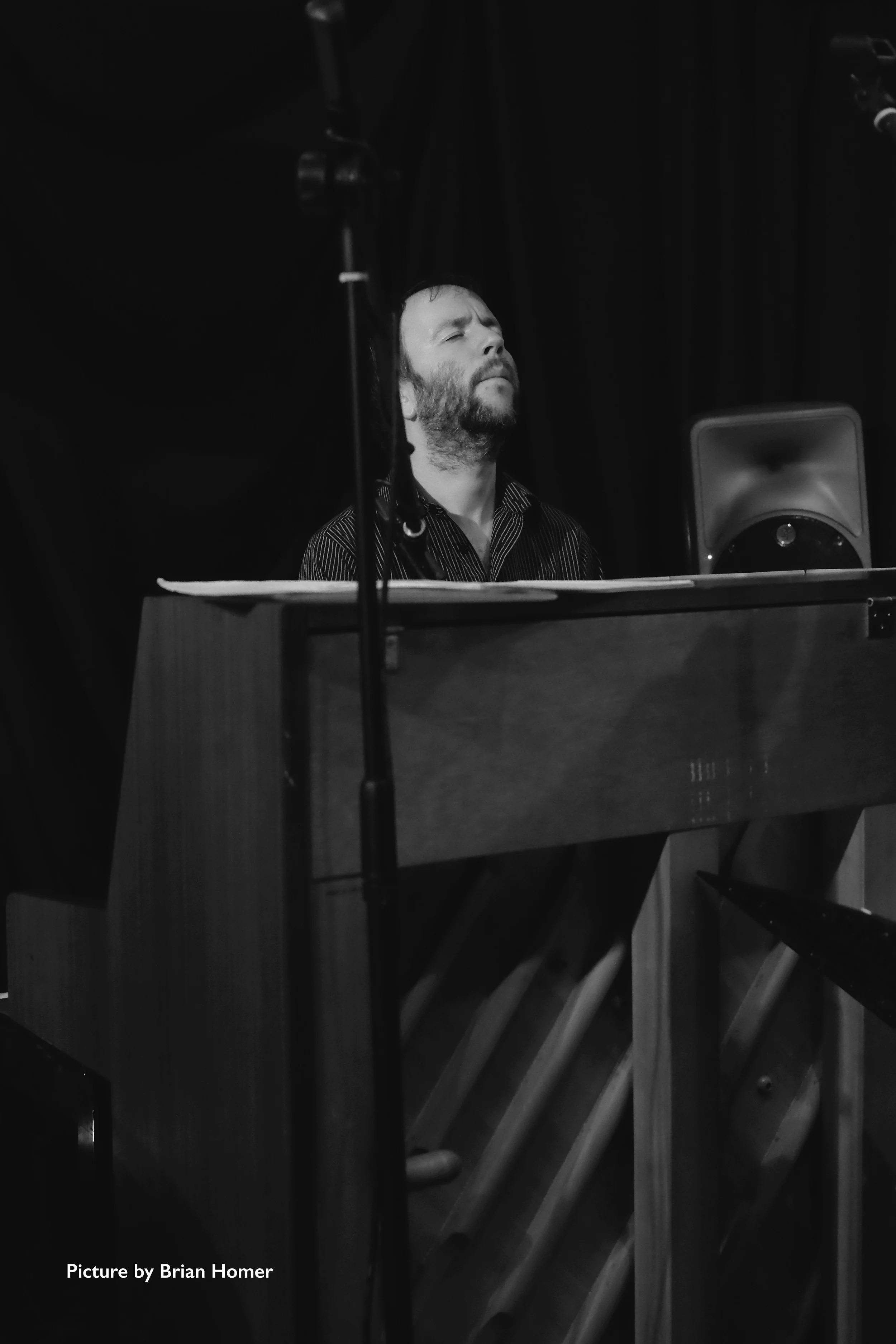 Sirkis015.jpg