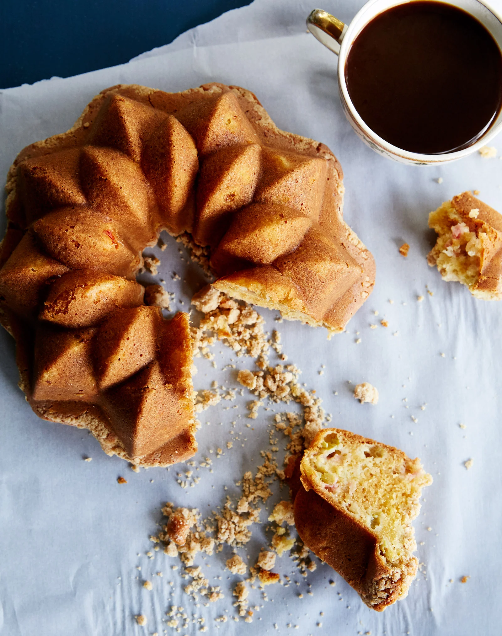 rhubarb_coffee_cake_039_R.jpg