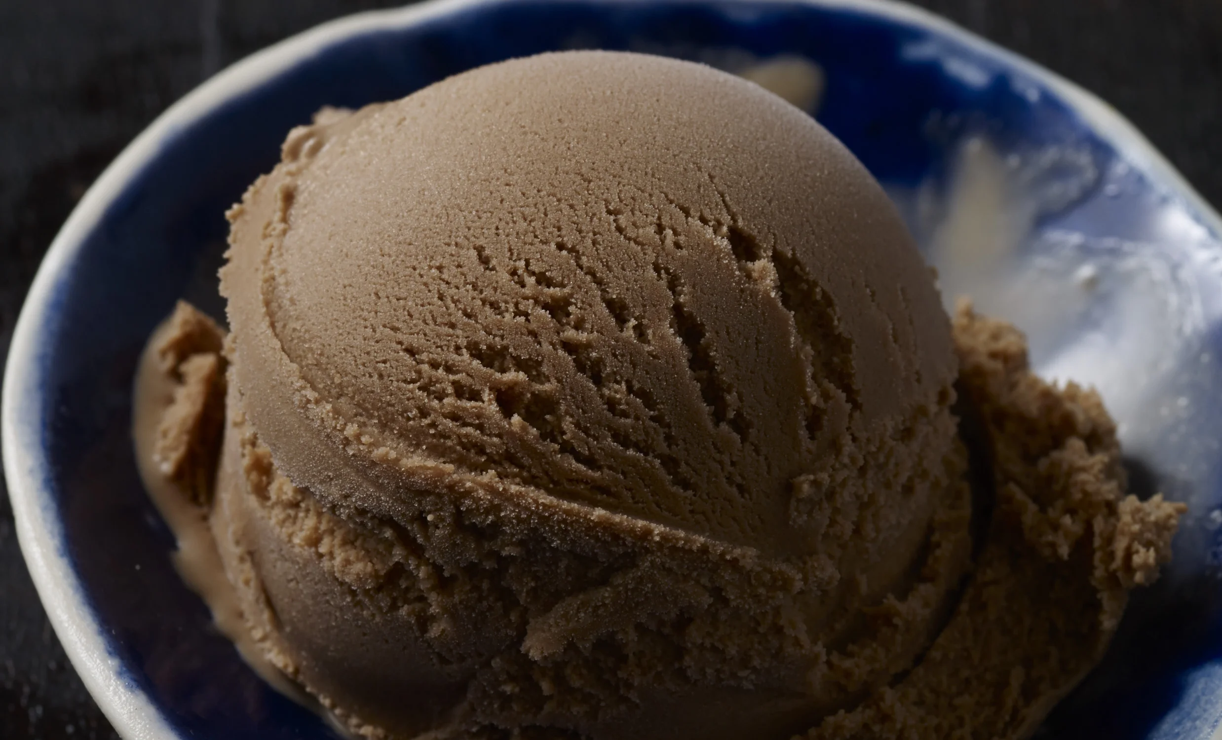 150625_IceCreamTest_Chocolate2_115_Cropped.jpg