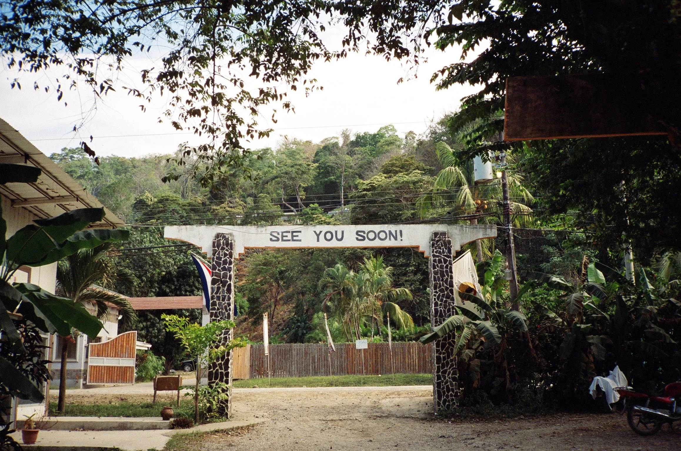 56_11050034.jpg