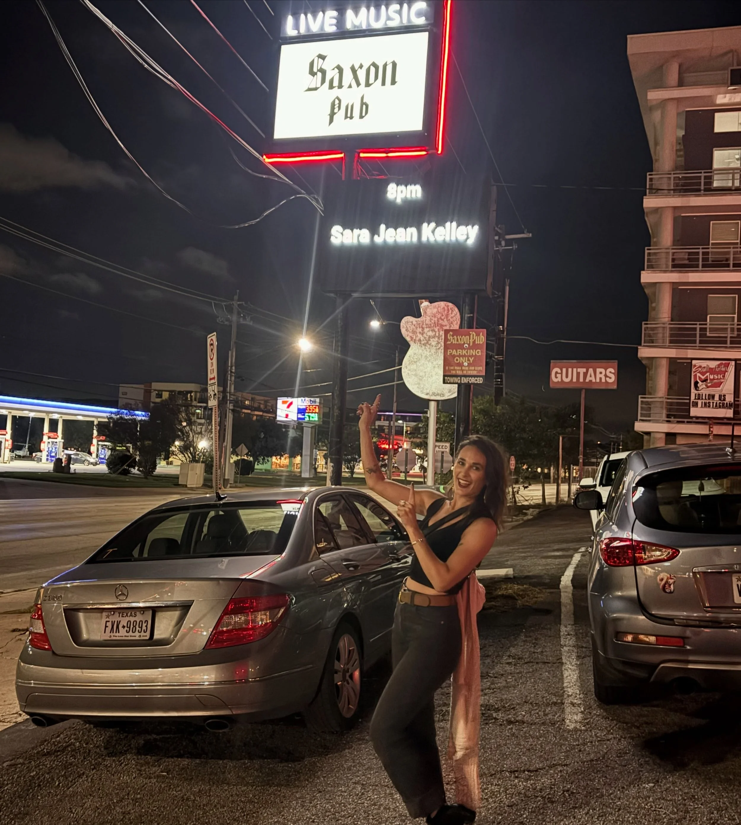 First time playing at @thesaxonpub last night.
First show I wasn&rsquo;t able to call my dad and tell him about it. Then I realized it&rsquo;s just the beginning of a lifetime worth of firsts without him. 
Sometimes it feels like it&rsquo;s always be