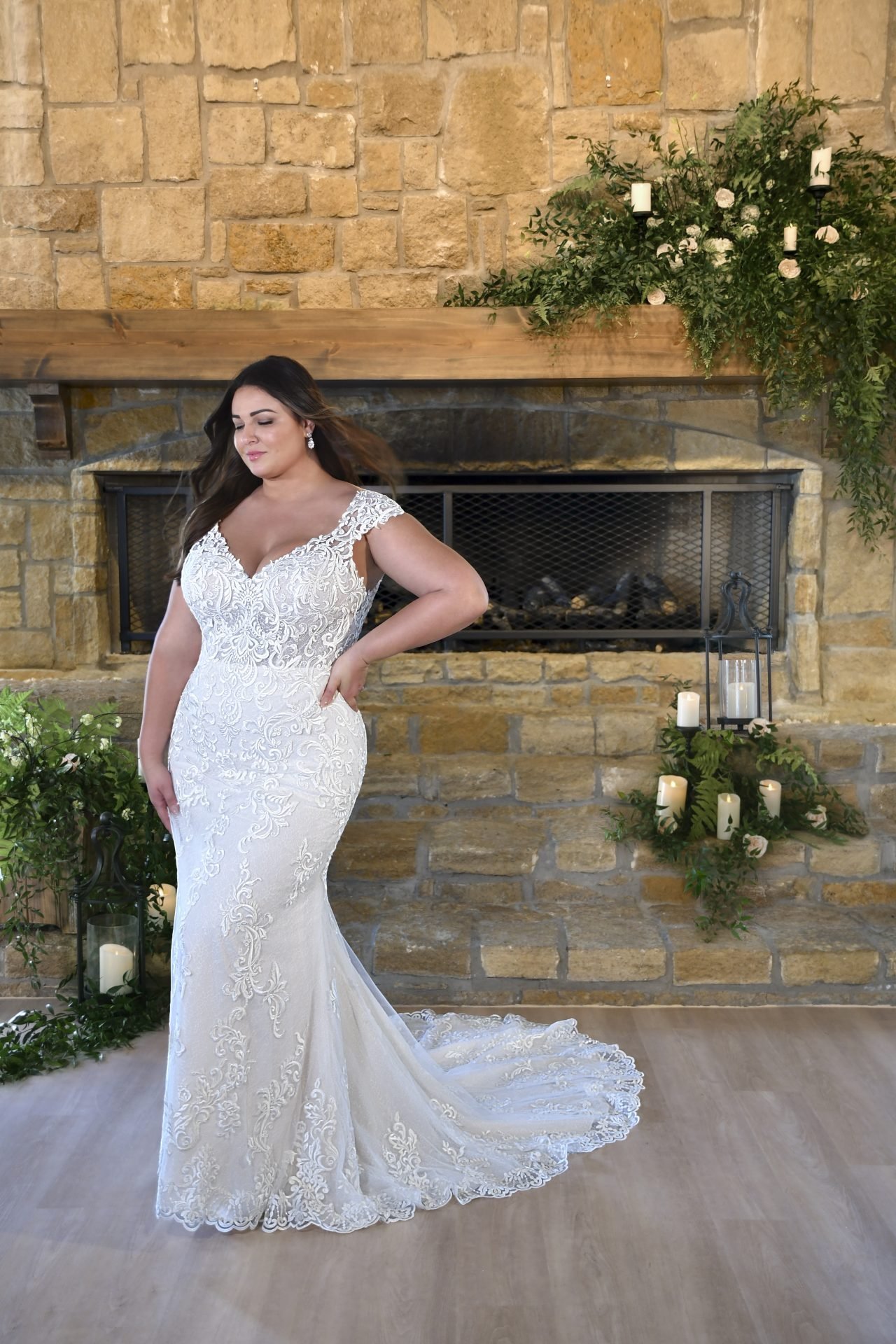 Stella+York+Style+7292++Plus+Size+Wedding+Dress+at+Bride+To+Be+Couture+-+4.jpg