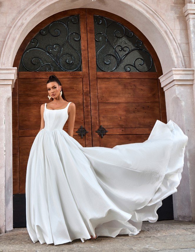 Jadore | Size 4