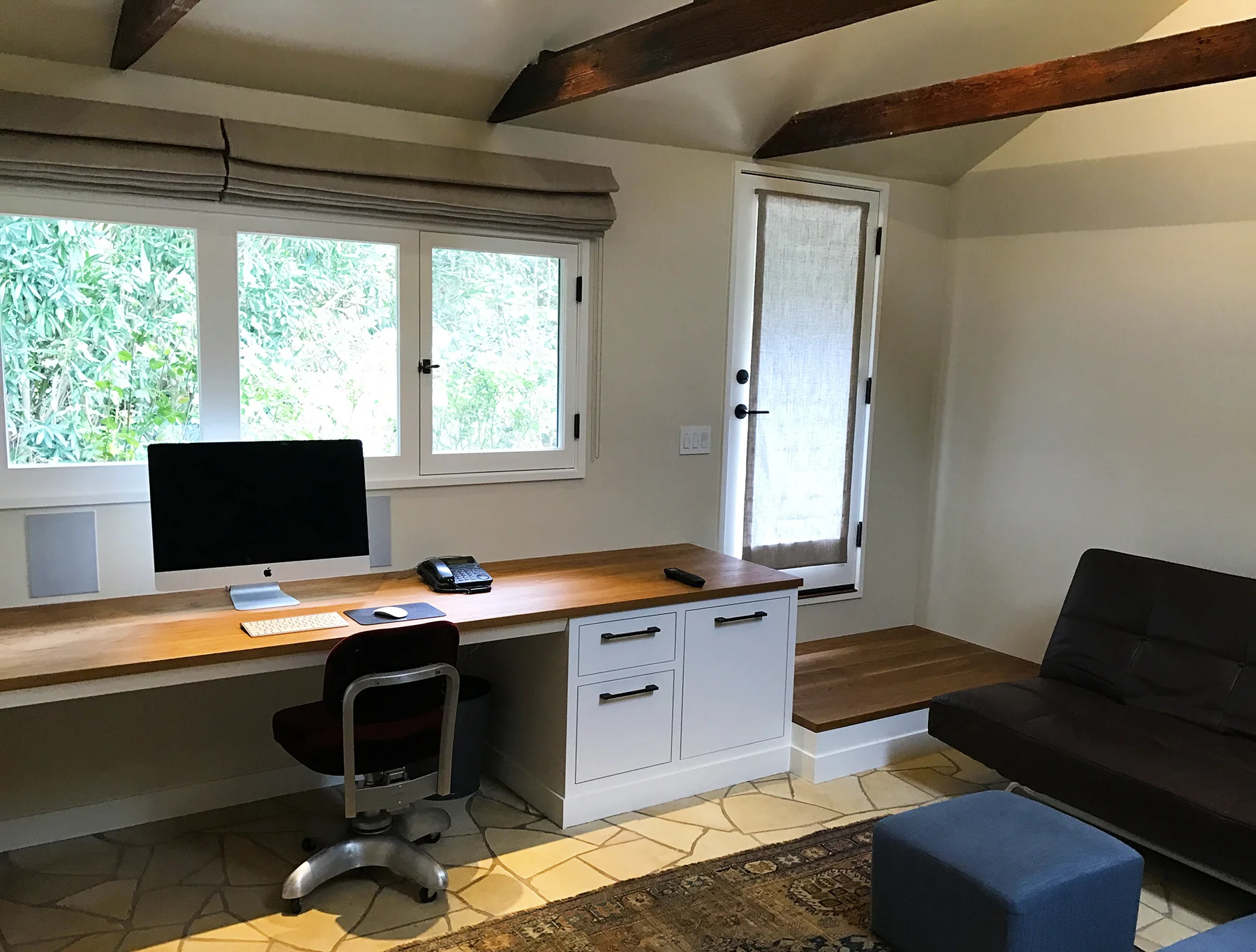 jando desk 2.jpg
