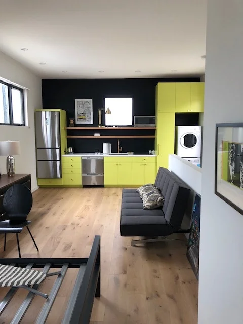 Venice Beach guest house kitchenette