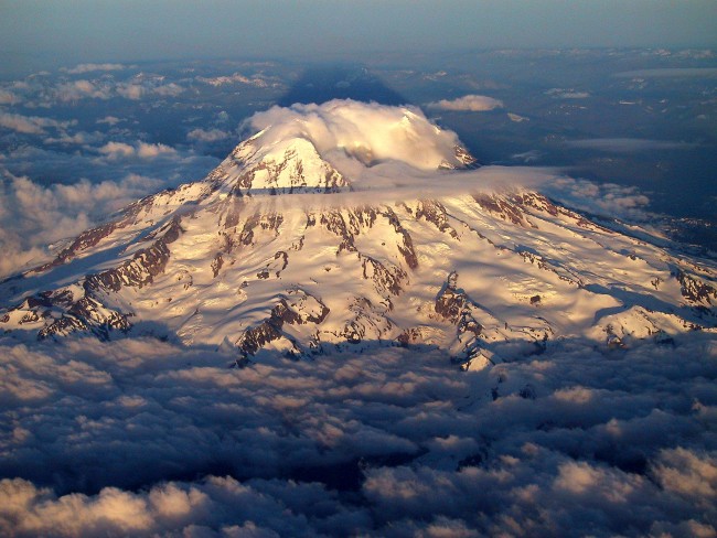 Mount Rainier (source www.summitpost.org)