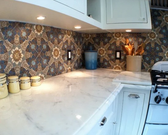 c7f16dff002b27d1_5527-w550-h440-b0-p0--eclectic-kitchen.jpg