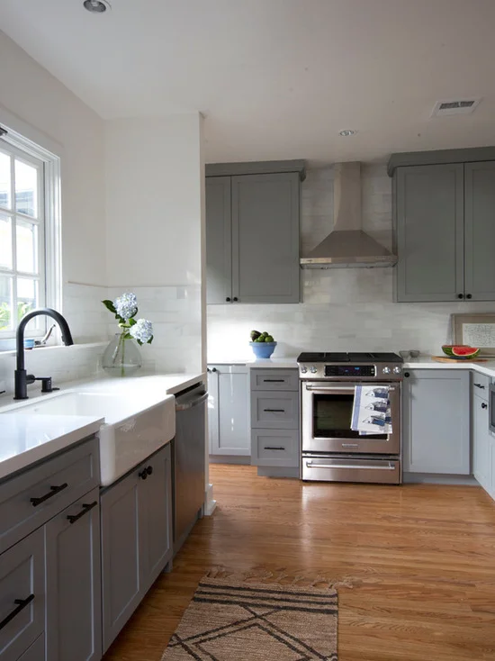 3de142430269f56d_5823-w550-h734-b0-p0--traditional-kitchen.jpg