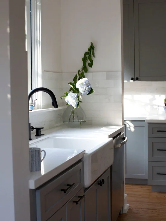51c1ef9a0269f59e_5873-w550-h734-b0-p0--traditional-kitchen.jpg