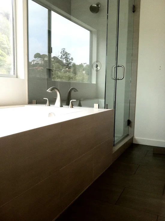 6fe1ae0101e09f70_6115-w550-h734-b0-p0--contemporary-bathroom.jpg