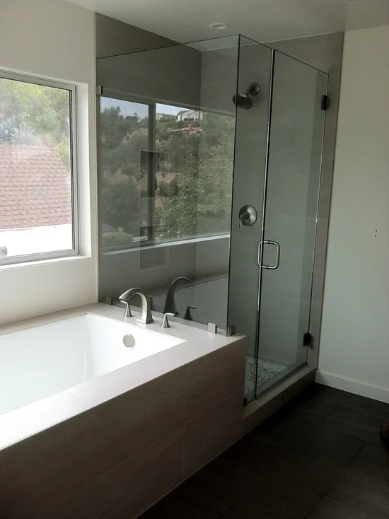 d281ad8f01e09fa0_6120-w550-h734-b0-p0--contemporary-bathroom.jpg