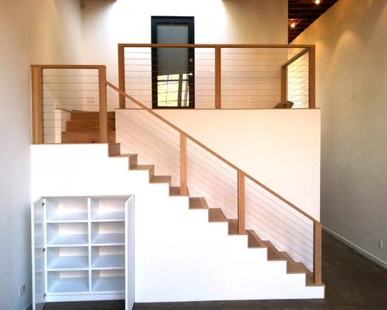 dac1ccdf012d55c8_7676-w550-h440-b0-p0--modern-staircase.jpg