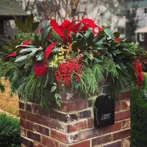 Deluxe_mailbox1.jpg