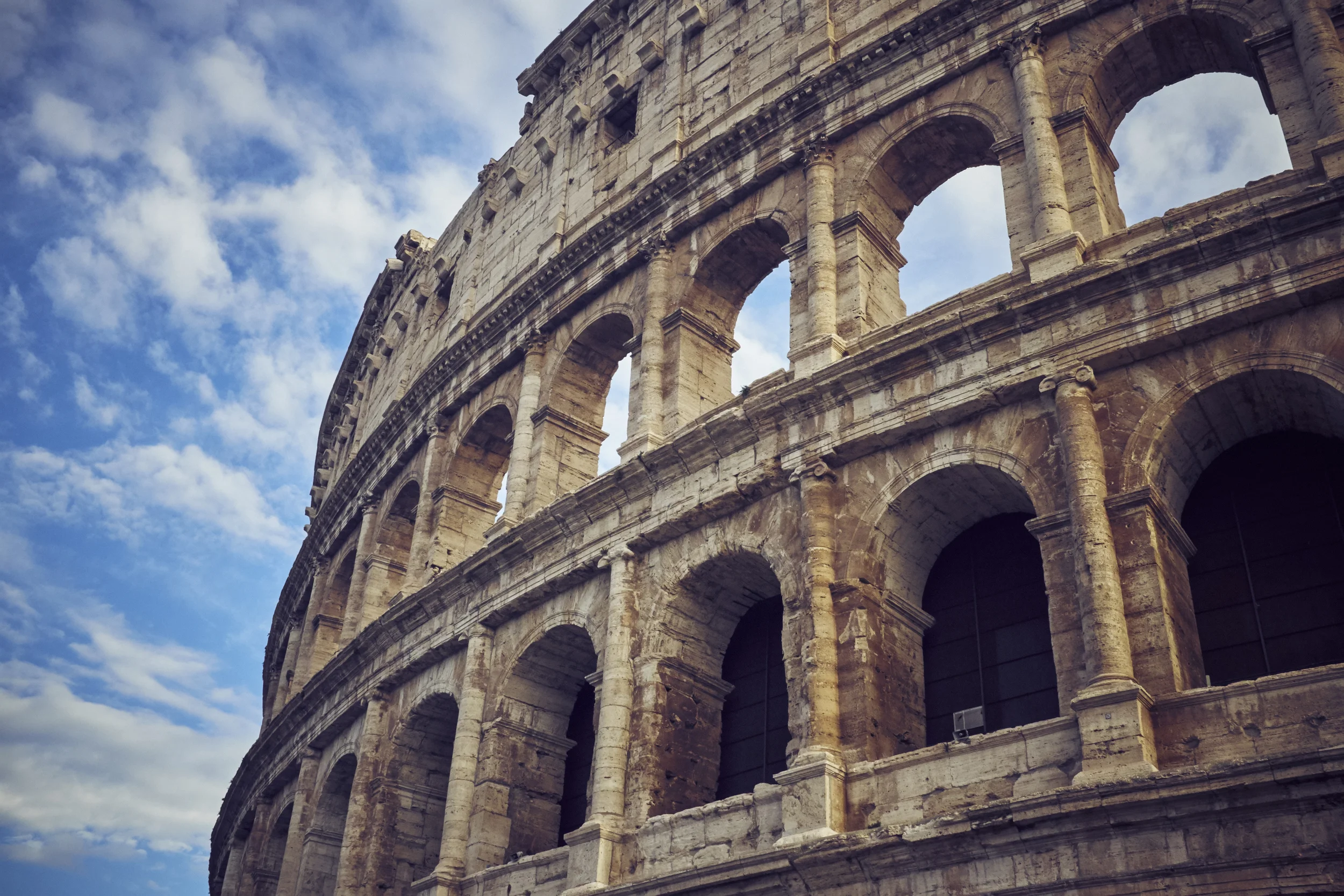 ROMANCE IN ROME