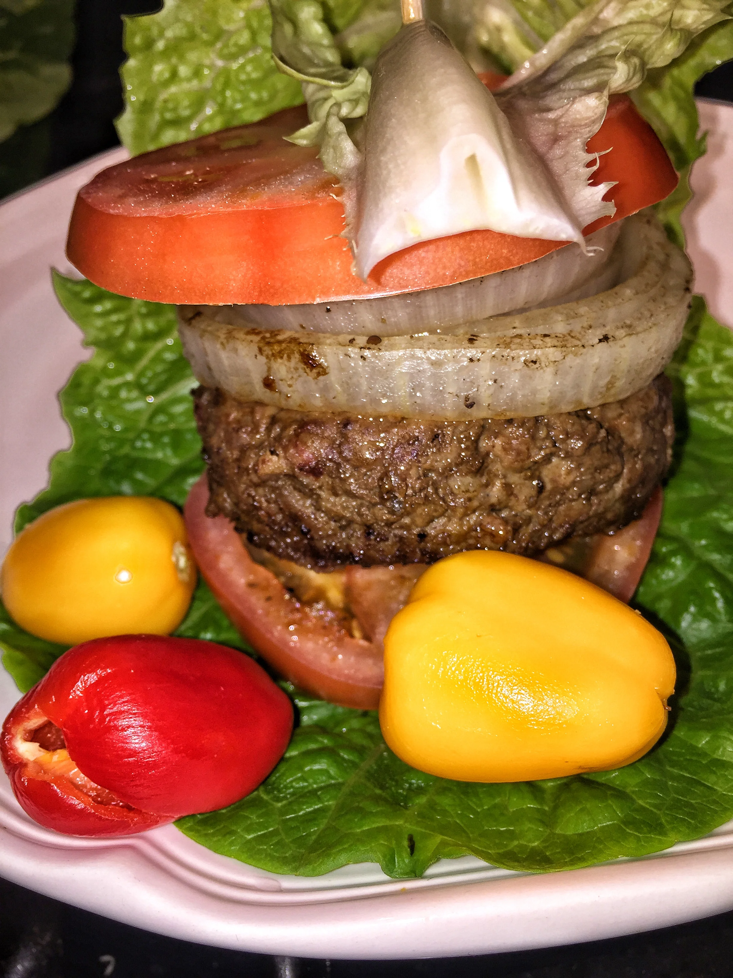 Classic burger with bacon, no bun!