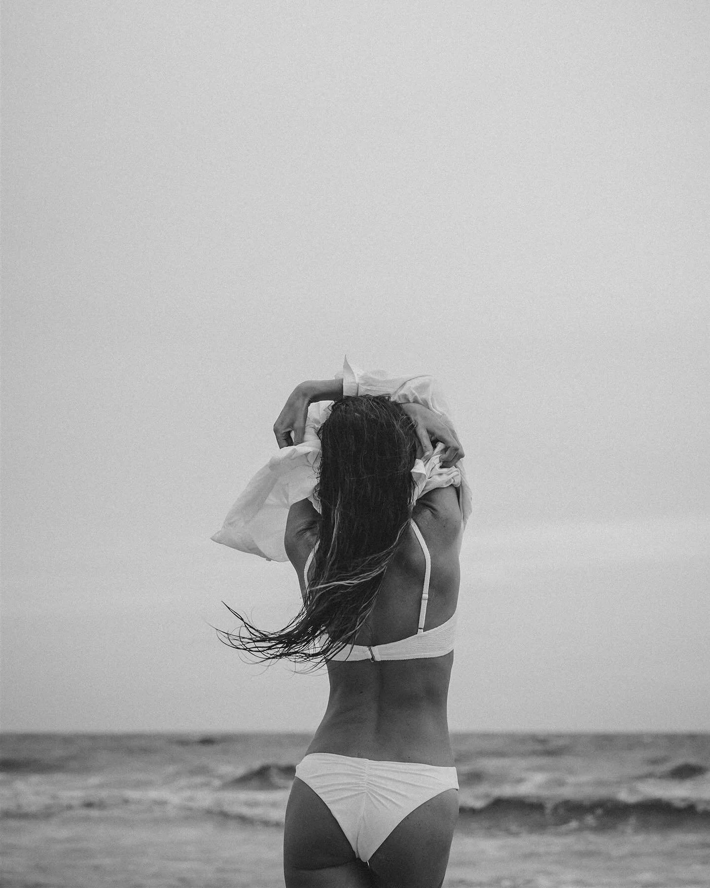 Let&rsquo;s capture the kind of beauty that isn&rsquo;t posed &mdash; it&rsquo;s felt.
Whether you&rsquo;re celebrating a milestone, a season of self-love, or just want to feel alive, this is your sign to book the shoot.

📍St. Simons | Jekyll | Sea 