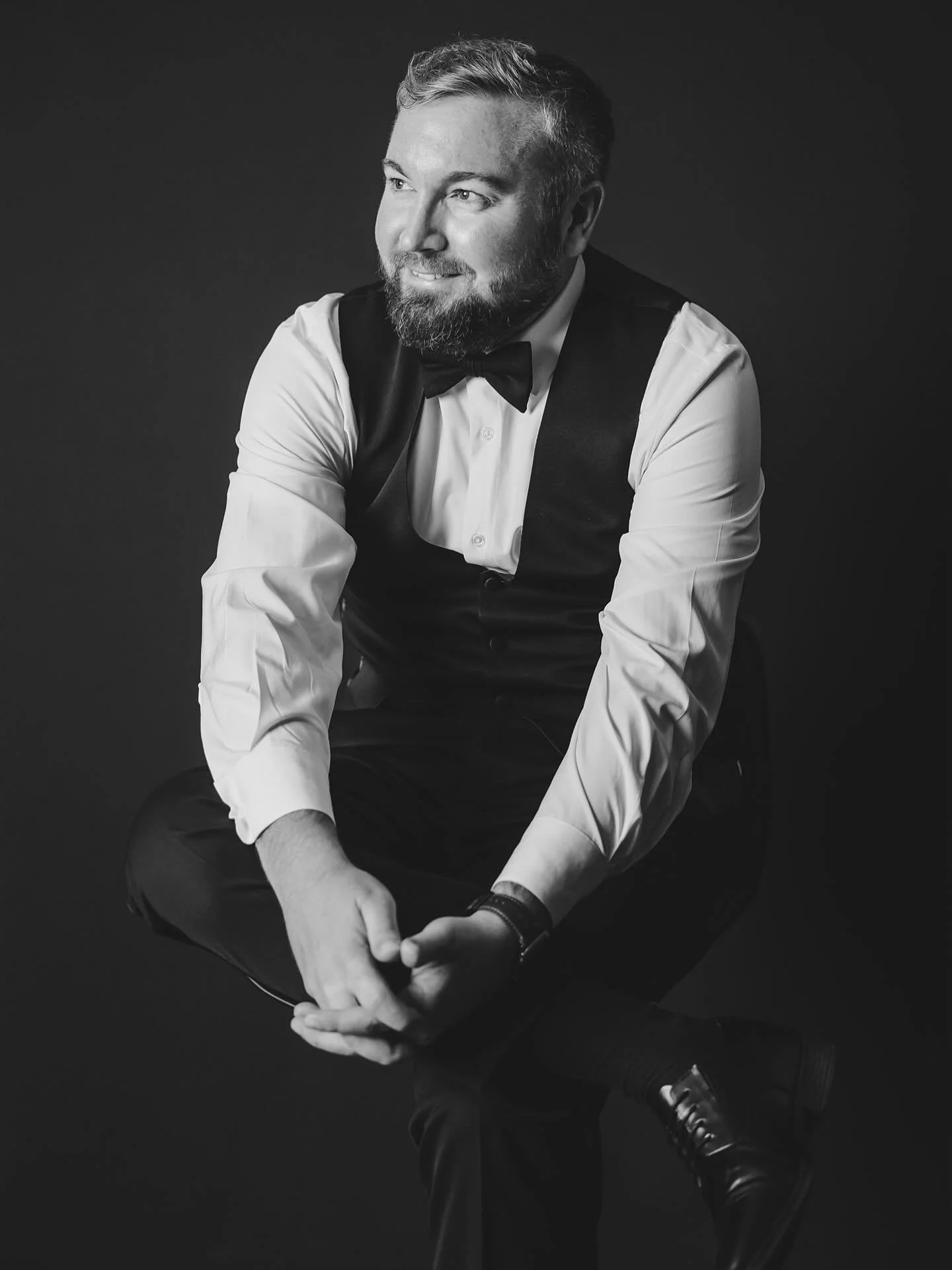 🖤 Black Tie Portrait Booth
For the singles who show up looking sharp and steal the spotlight.

Clean, luxe black &amp; white portraits that capture your confidence, charm, and main-character energy &mdash; no date required.

Pull up, look iconic, wa