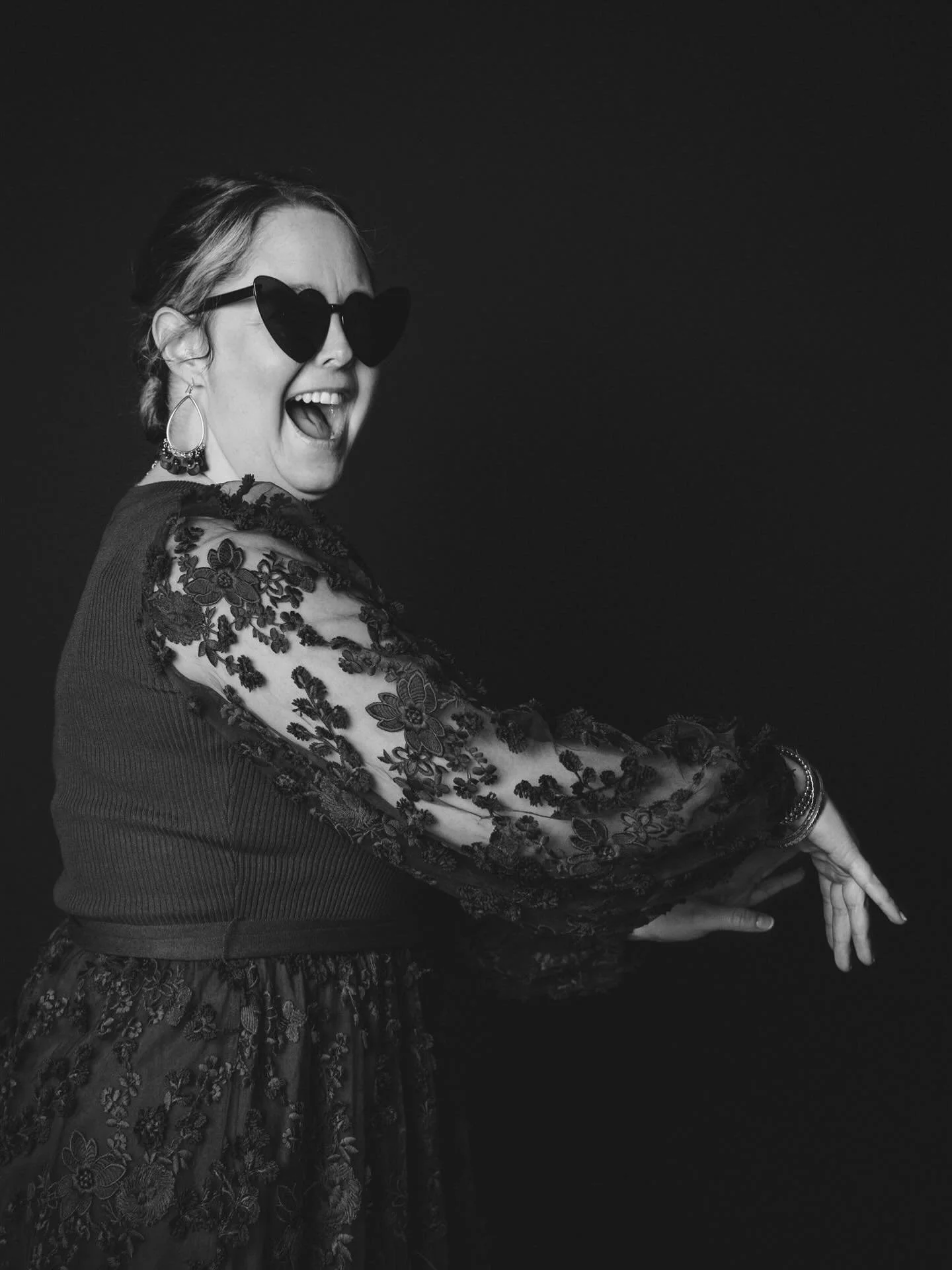 Portrait booth rule #1: Commit to the bit.

This is your reminder that wedding receptions are supposed to be FUN.
Let loose. Take the dramatic photo. Be the loud friend.

10/10 energy. No notes. &spades;️

#weddingphotobooth #goldenislesweddings