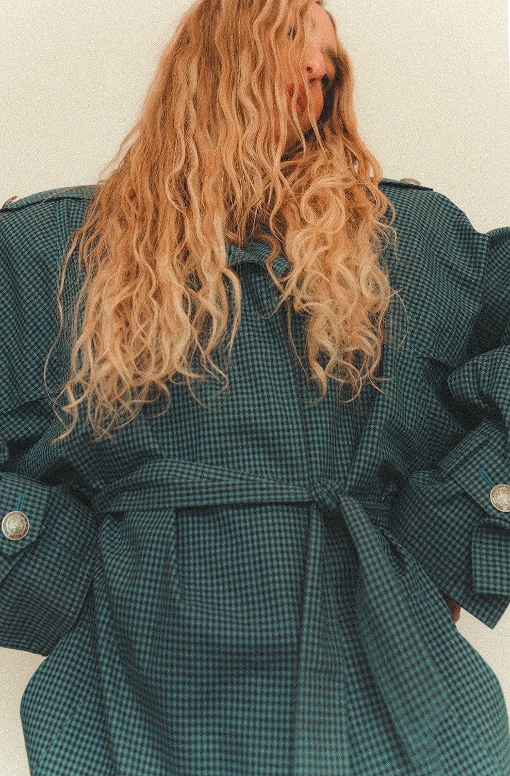 Bespoke-Hair-Artisans-woman-with-wavy-blond-hair.jpg