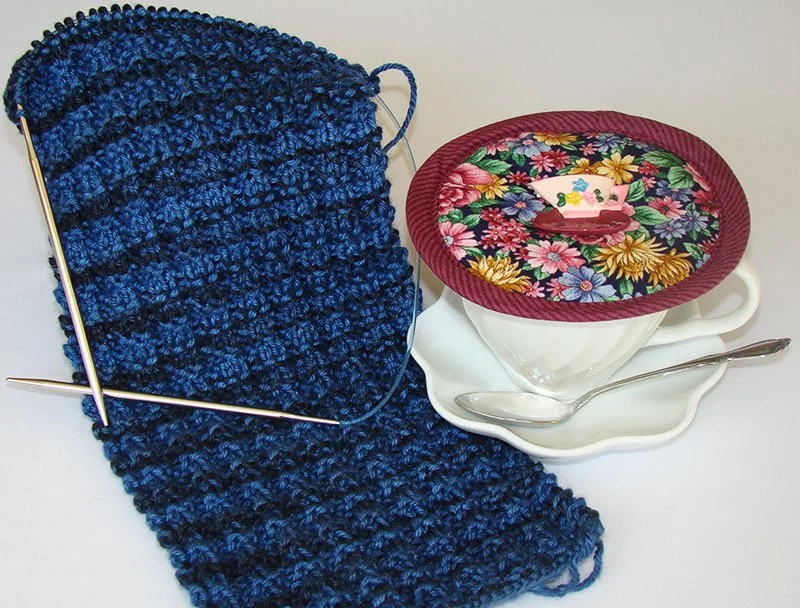 Kap Garden Floral Knitting Scarf 800x600.jpg